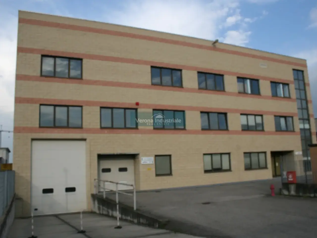 Capannone in Via degli Imprenditori, Valeggio Sul Mincio, {3} - Foto 1