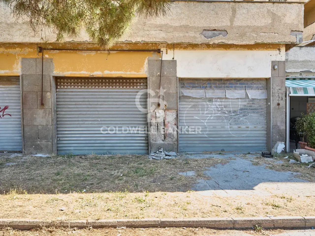 Negozio in Viale dei Navigatori, Tarquinia, {3} - Foto 1