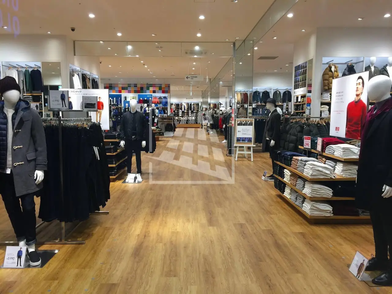 Negozio in Via Fratelli Bandiera 6, Reggio Emilia, {3} - Foto 1