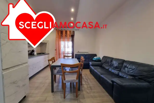 Apartament in Via Eraclea , Catanzaro - Photo 1