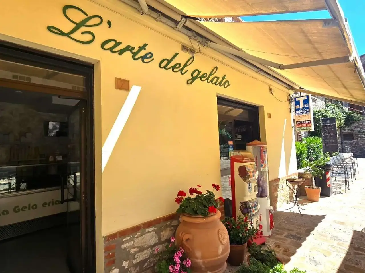 Bar in Piazza Caduti 6, Corciano, {3} - Foto 2