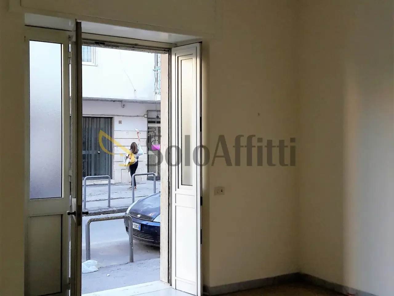Ufficio in Via Napoli a Piscinola, Napoli, {3} - Foto 2