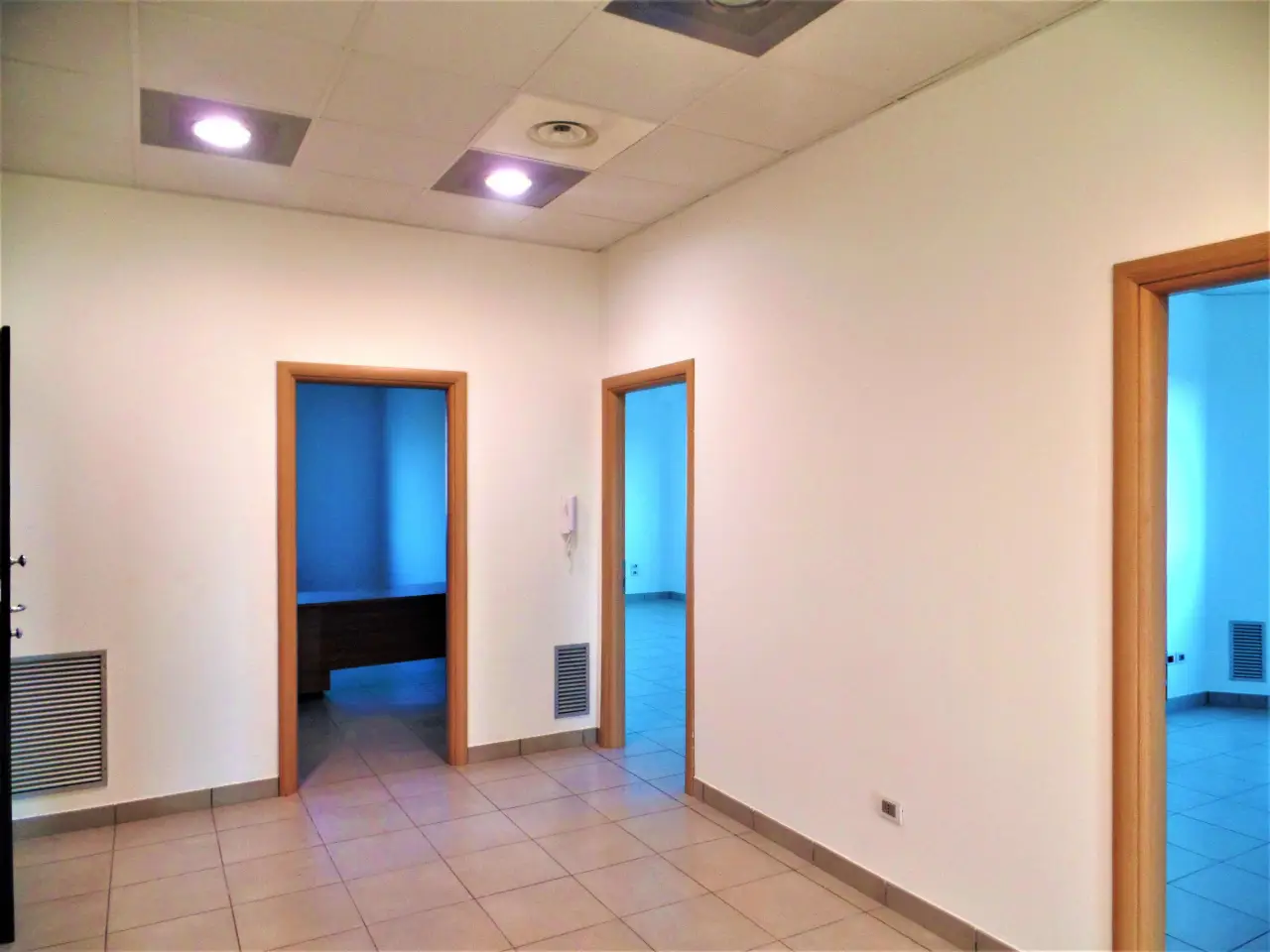 Ufficio in Via Morolense Snc, Ferentino, {3} - Foto 1