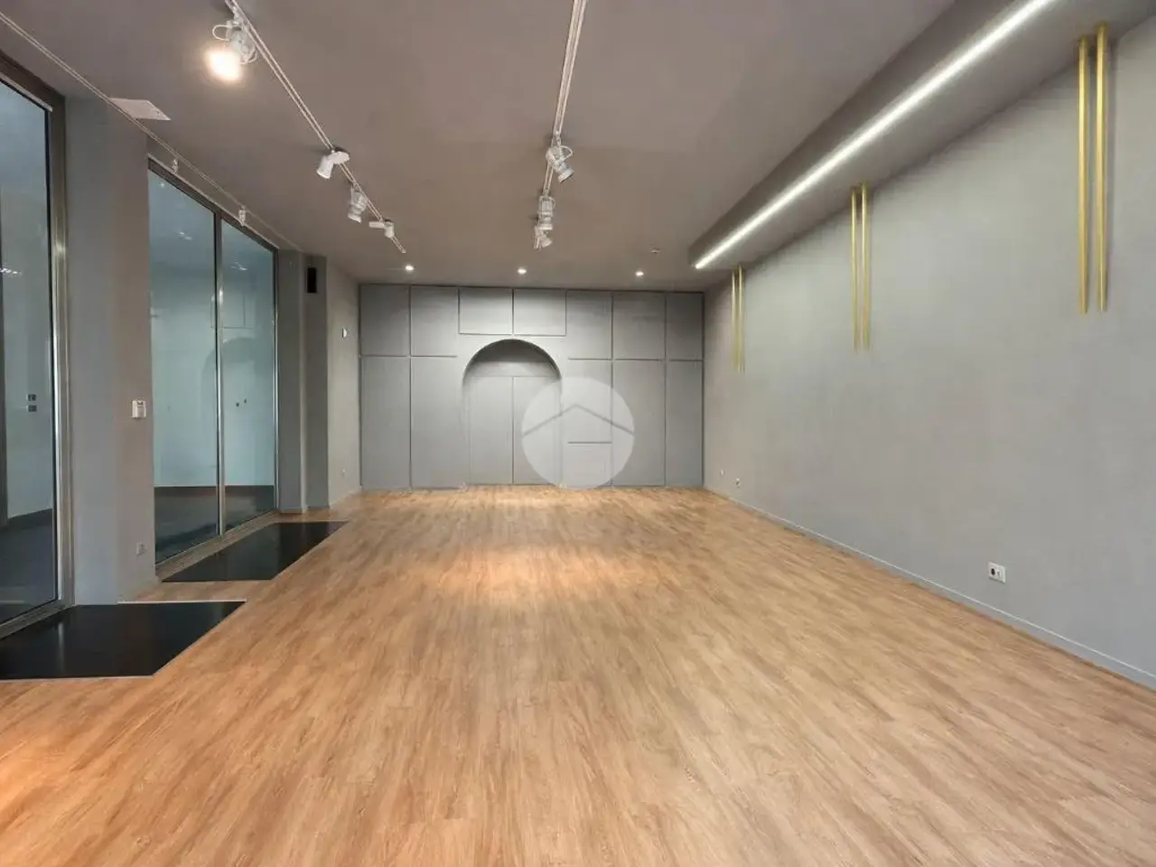 Negozio in Via Giuseppe Garibaldi 33, Desenzano Del Garda, {3} - Foto 1