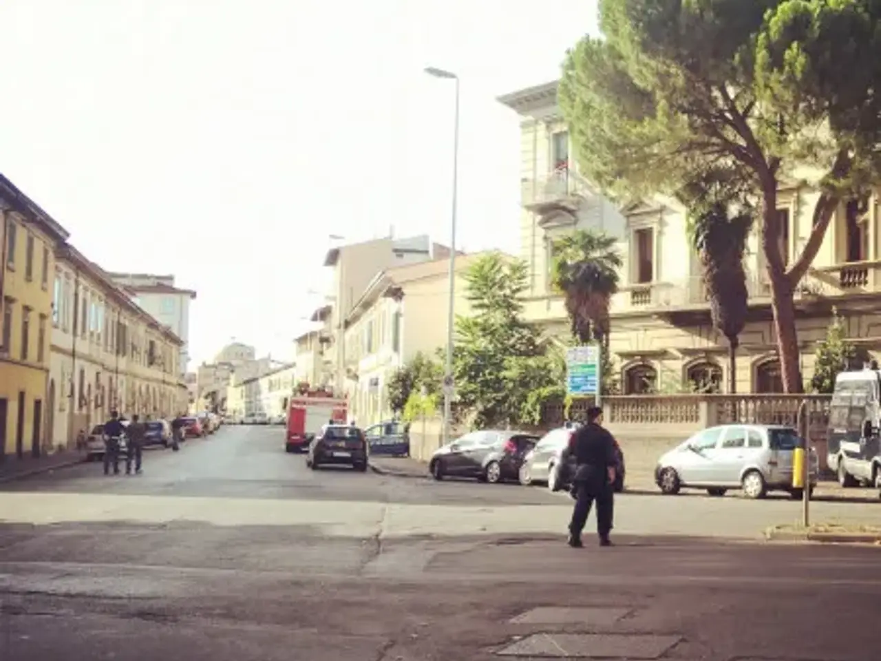 Negozio in Via di Novoli 7, Firenze, {3} - Foto 1