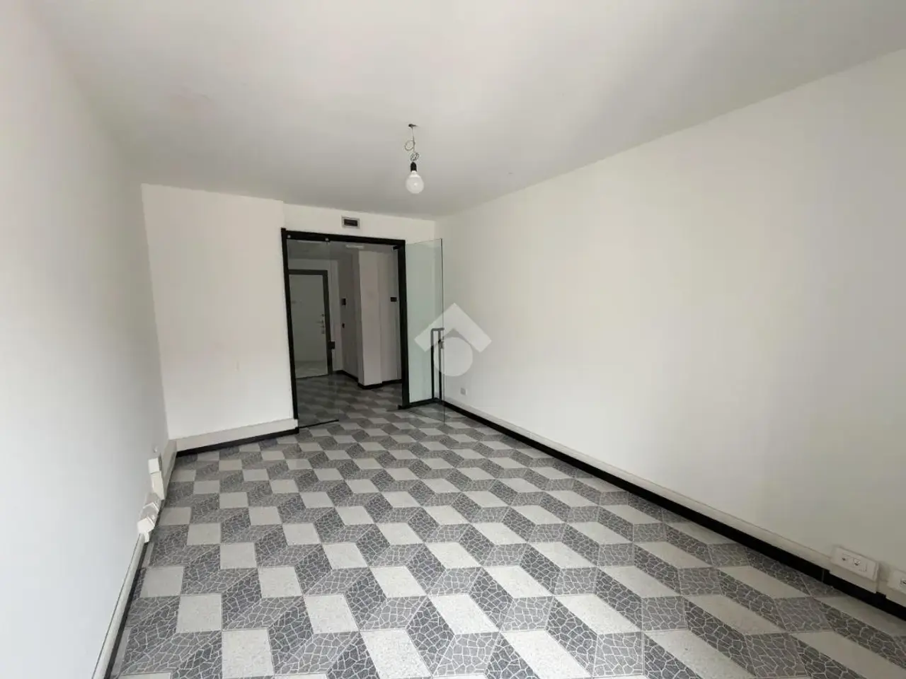 Ufficio in Via Camillo Benso Conte di Cavour 58, Lecco, {3} - Foto 2