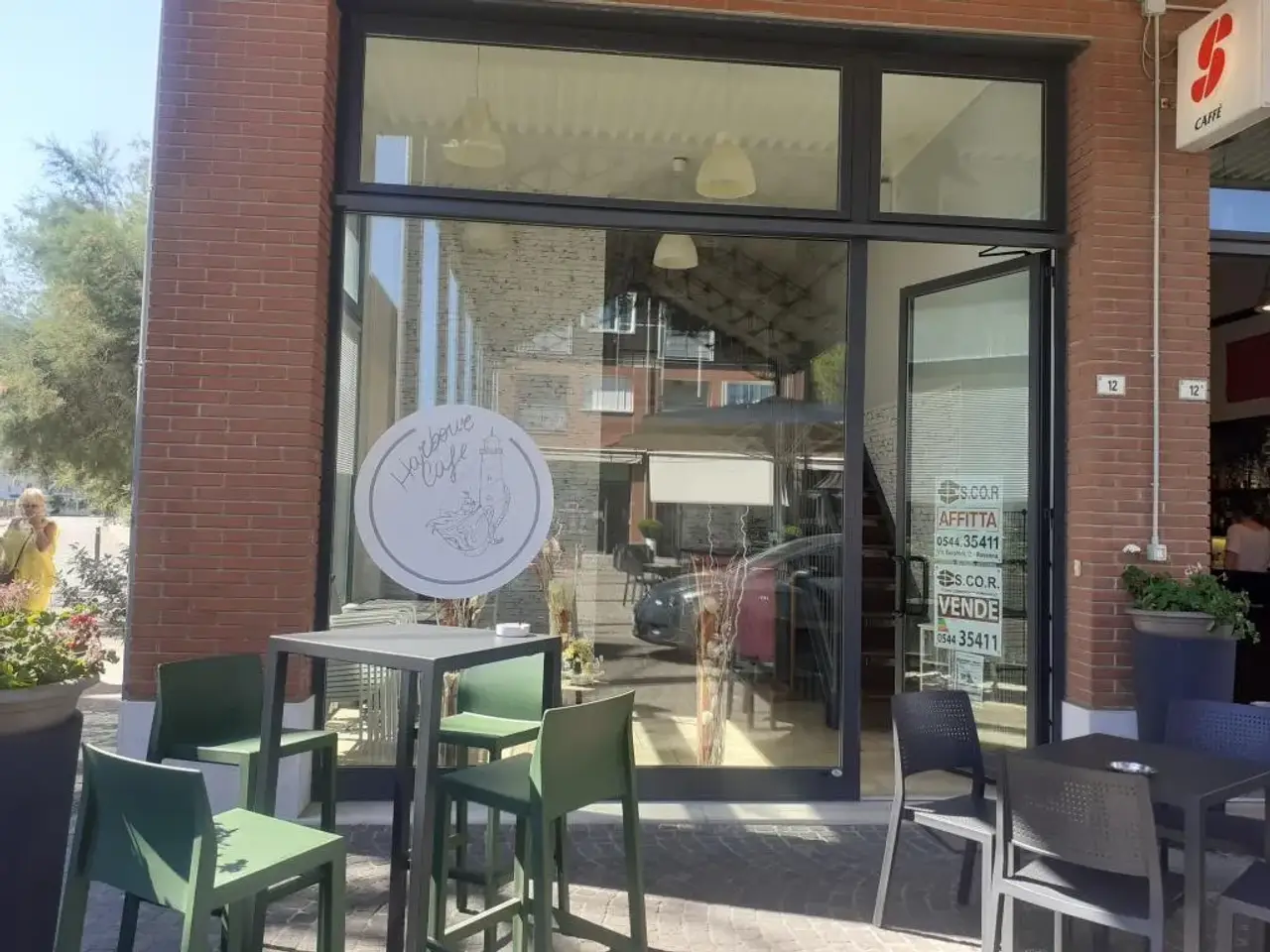 Negozio in Piazza Dora Marckus 12, Ravenna, {3} - Foto 1