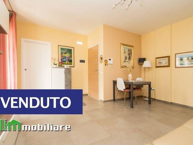 3-room flat in Via Francesco Marcario 30, Bitetto - Photo 1