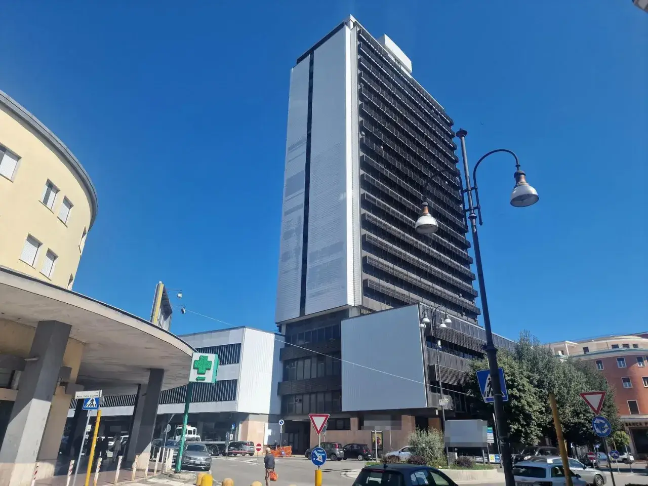 Ufficio in Piazzale De Matthaeis, 41, 03100 Frosinone Fr, Italia, Frosinone, {3} - Foto 1