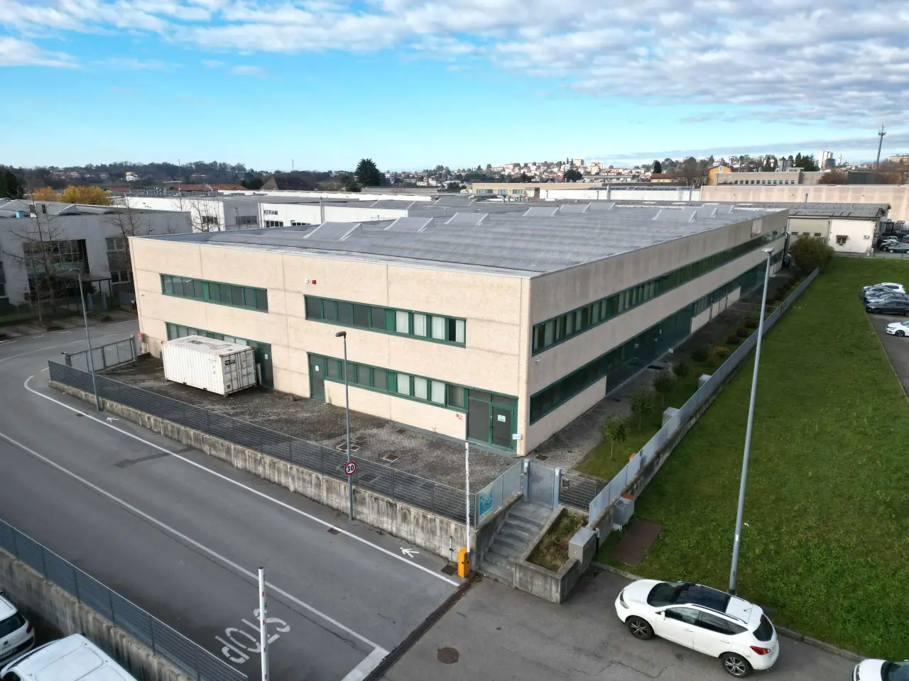 Capannone in Via Spluga 52, Cantu', {3} - Foto 1