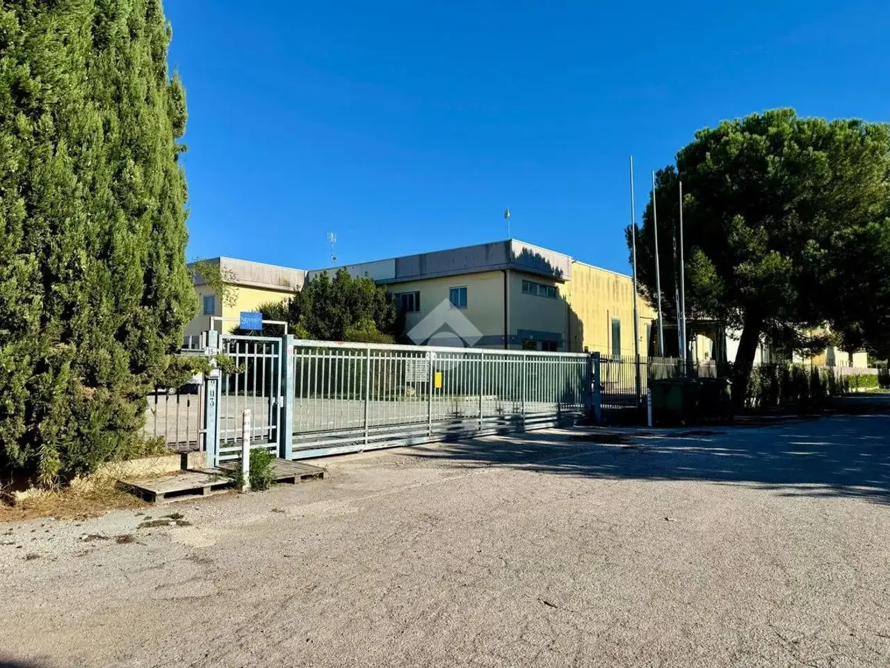 Capannone in Via Francesco Savini 15, Colonnella, {3} - Foto 1