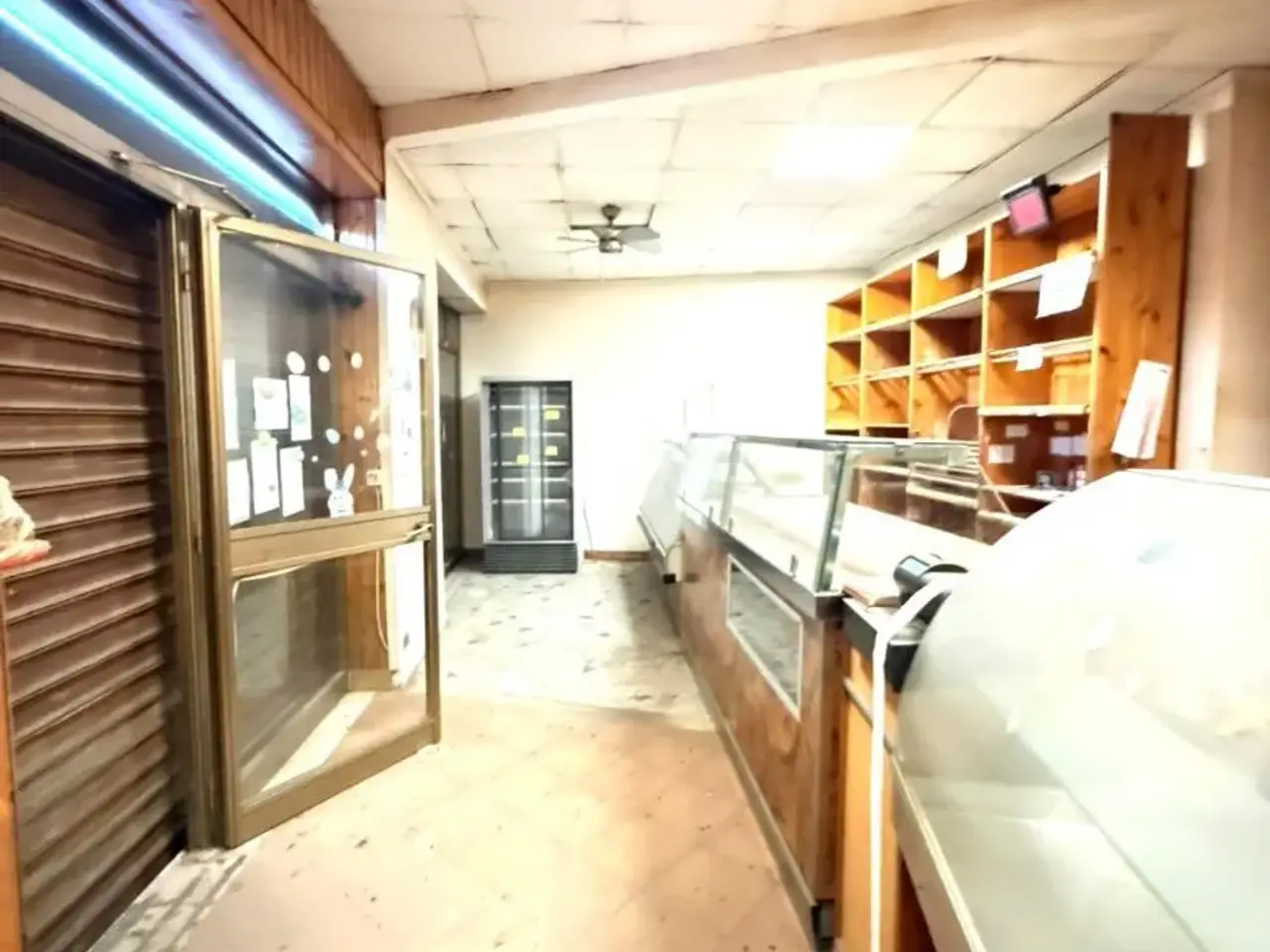 Negozio in Viale della Venezia Giulia, Roma, {3} - Foto 1