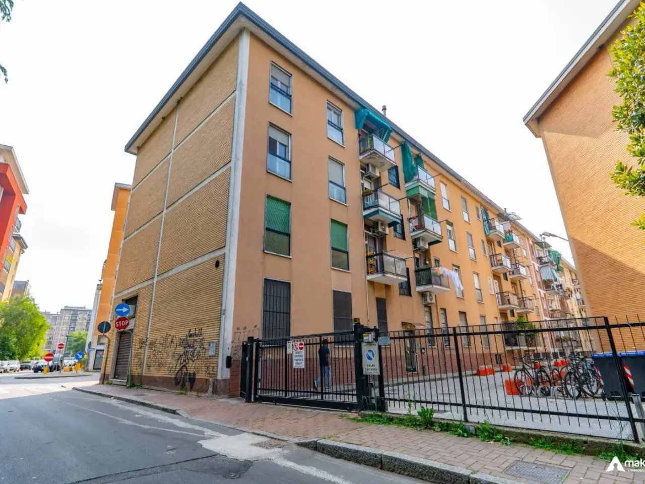 Magazzino in Via F.Lli Cervi 4, San Giuliano Milanese, {3} - Foto 1