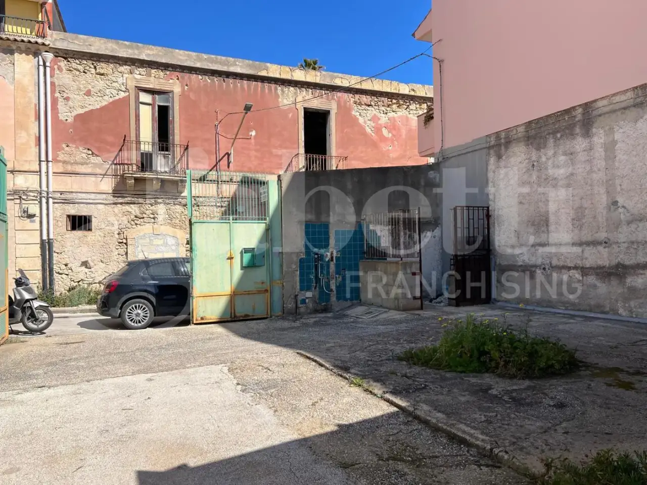 Laboratorio in , Siracusa, {3} - Foto 1