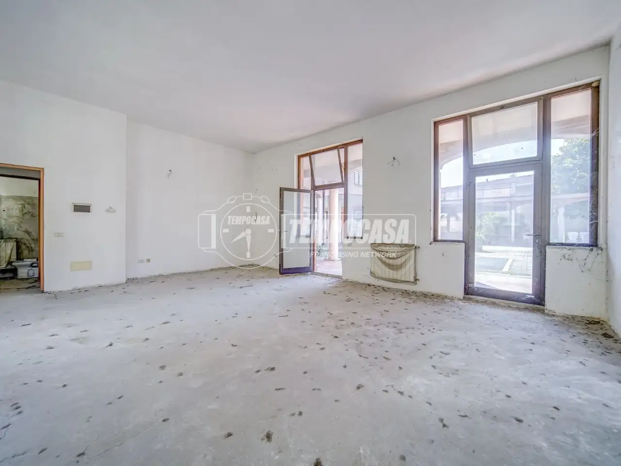 Negozio in Via Antonio Rosmini 8, Fagnano Olona, {3} - Foto 1