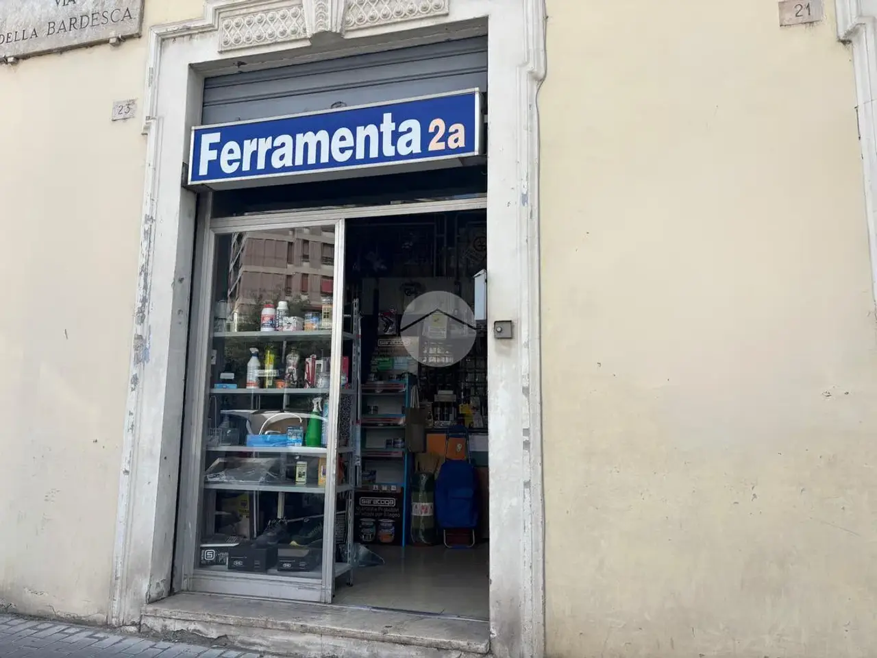 Negozio in Via della Bardesca 1, Terni, {3} - Foto 1