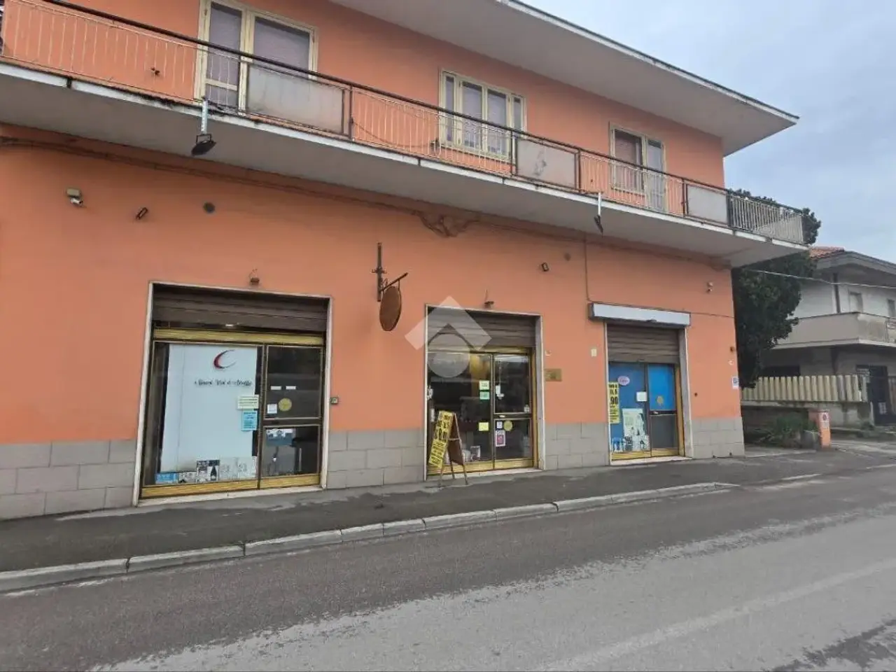 Negozio in Via Aterno 211, Pescara, {3} - Foto 2