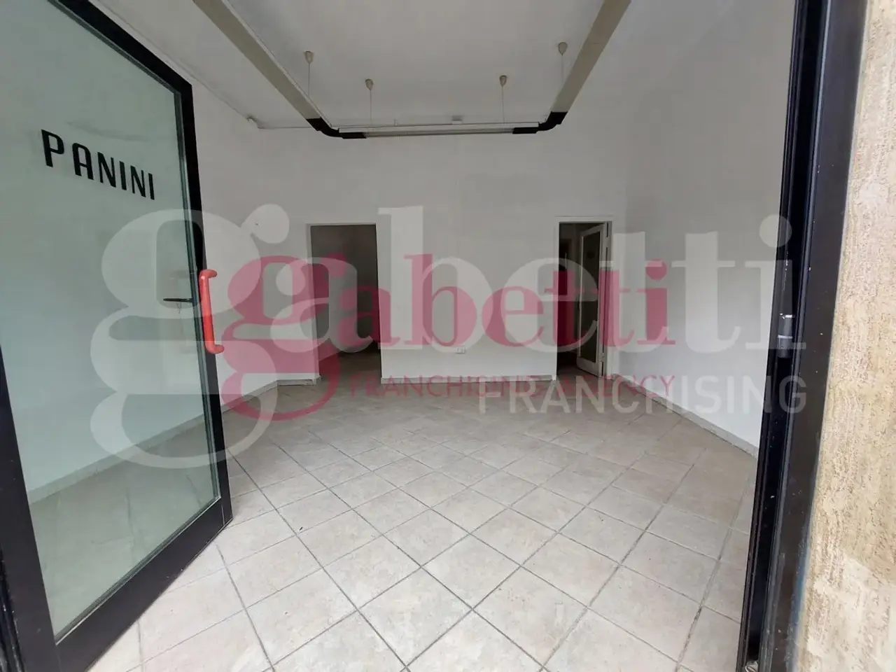 Magazzino in Via Aurelia 58, Collesalvetti, {3} - Foto 2