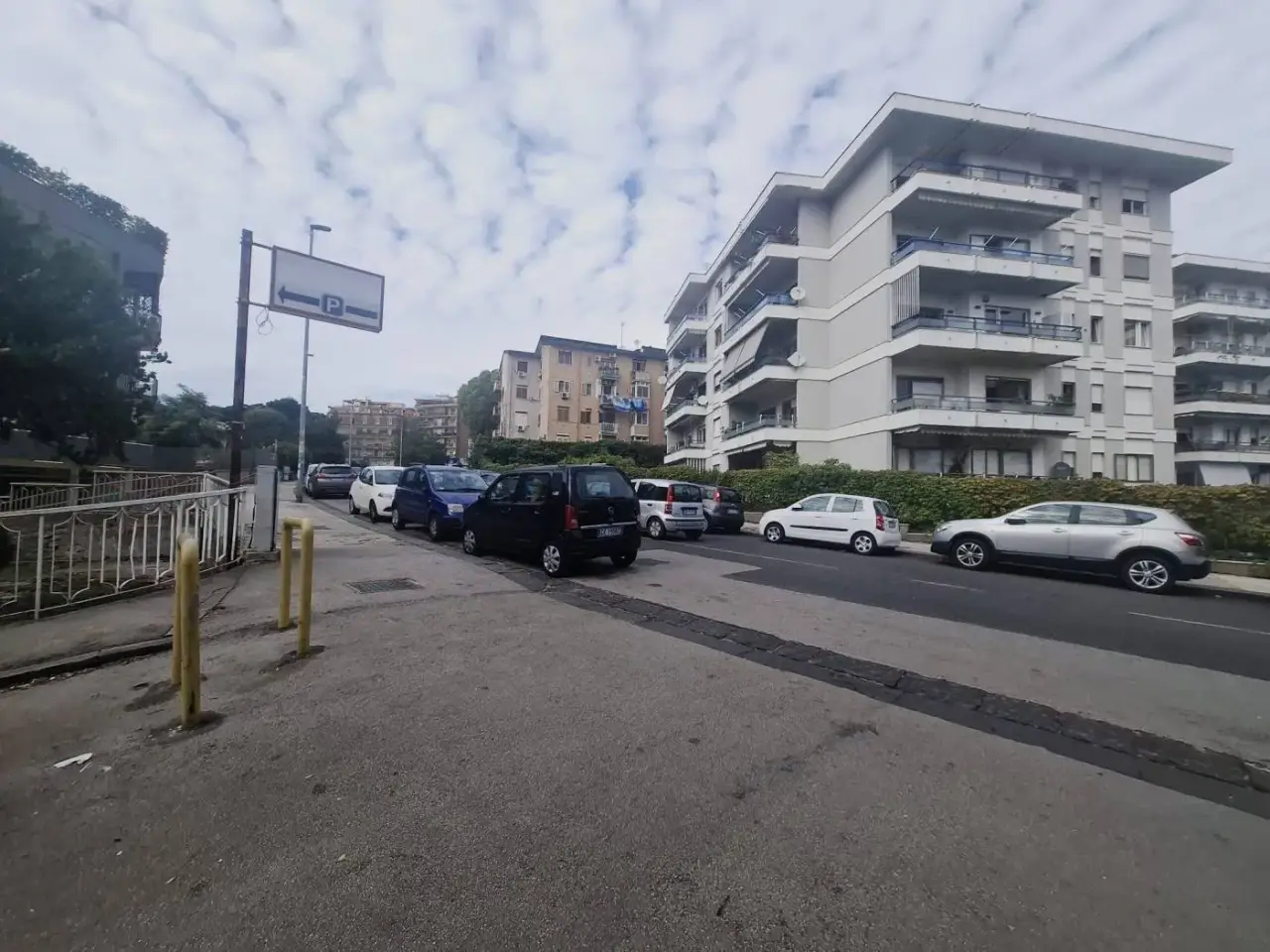 Parcheggio chiuso in Via Domenico Fontana 159, Napoli, {3} - Foto 1
