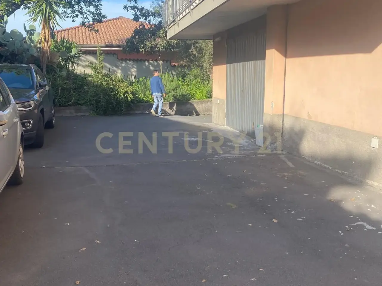 Parcheggio chiuso in Via Balatelle 11, San Giovanni La Punta, {3} - Foto 1