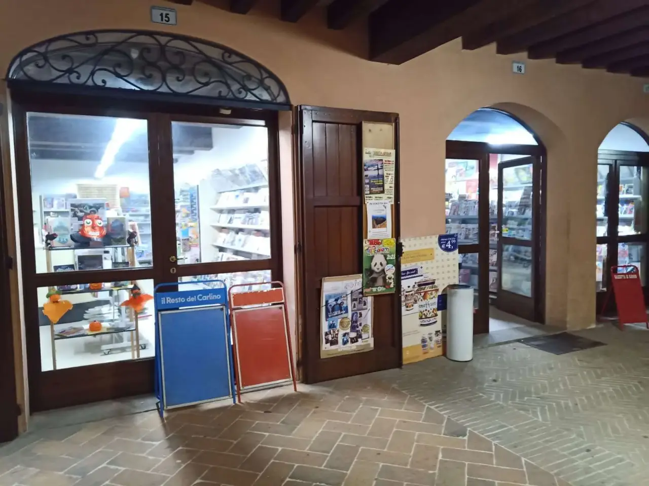 Negozio in Piazza Roma, Campagnola Emilia, {3} - Foto 1