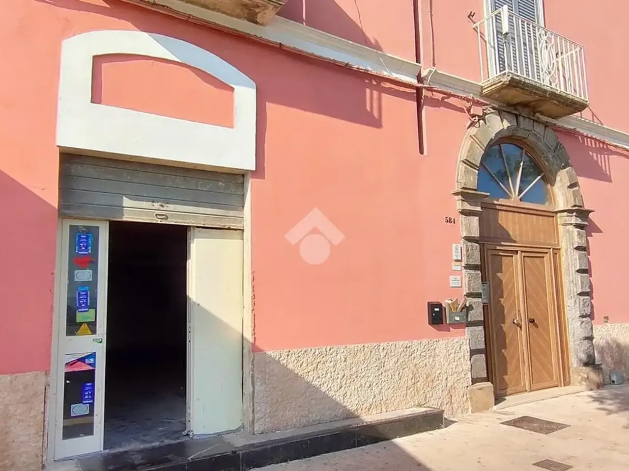 Negozio in Lungomare Giovanni Caboto 586, Gaeta, {3} - Foto 1
