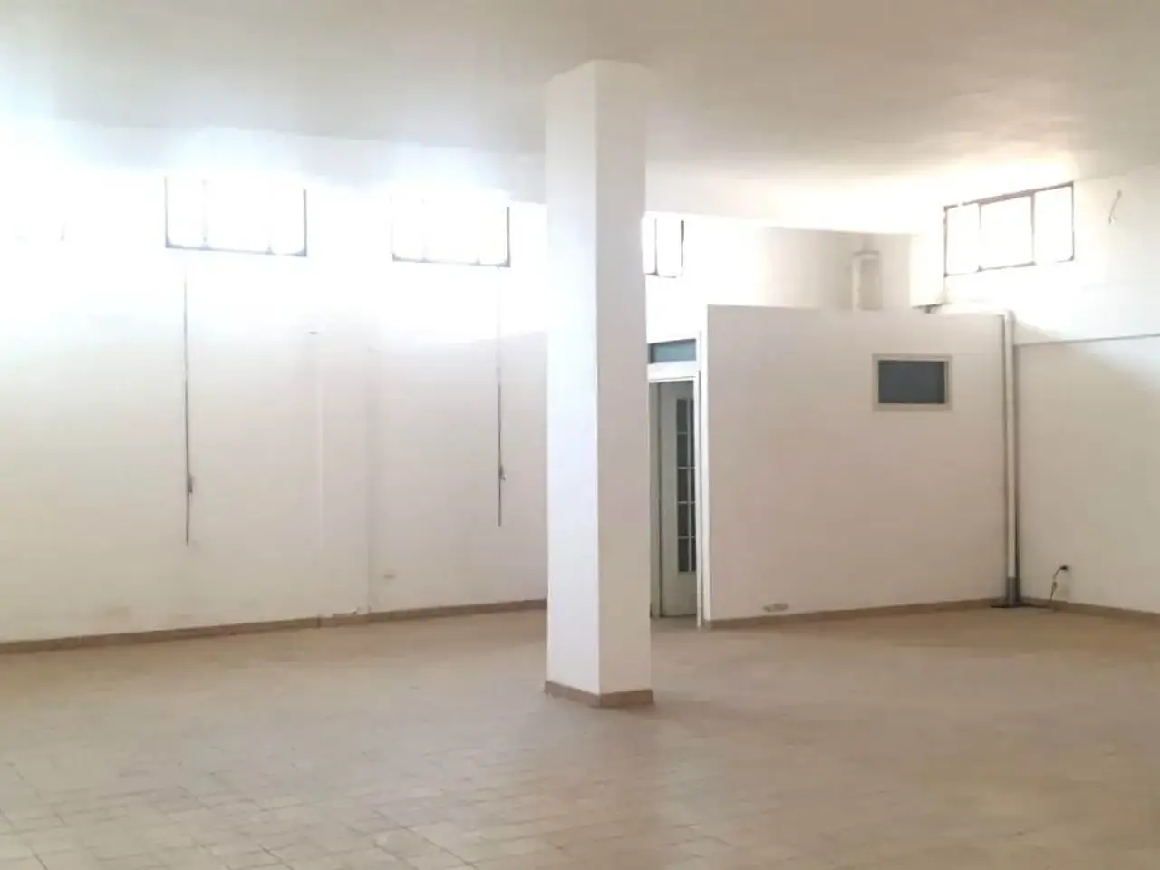 Magazzino in , Quartu Sant'Elena, {3} - Foto 2