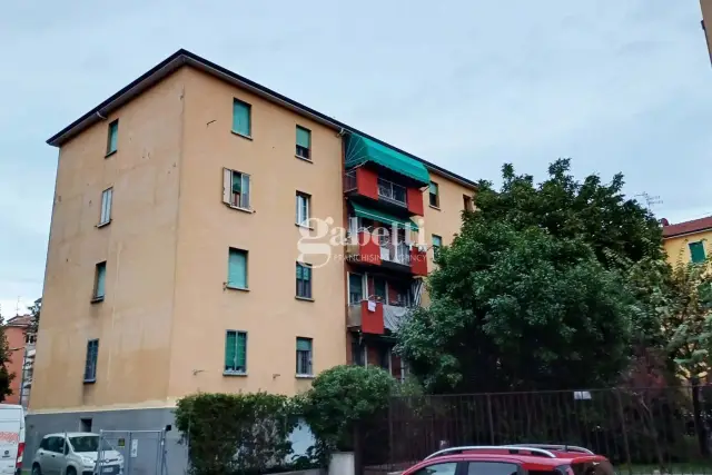 Vierzimmerwohnung in Via Ferravilla, Bologna - Foto 1