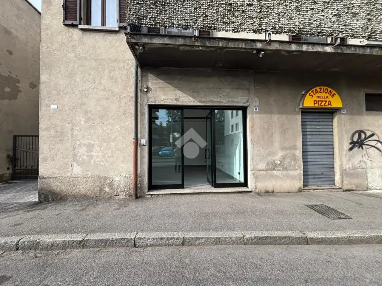 Negozio in Via Isonzo 16, Mariano Comense, {3} - Foto 2