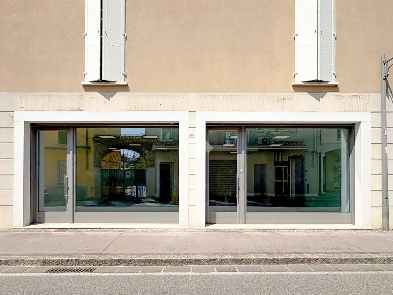 Negozio in Via Nazario Sauro 20, Ghedi, {3} - Foto 1