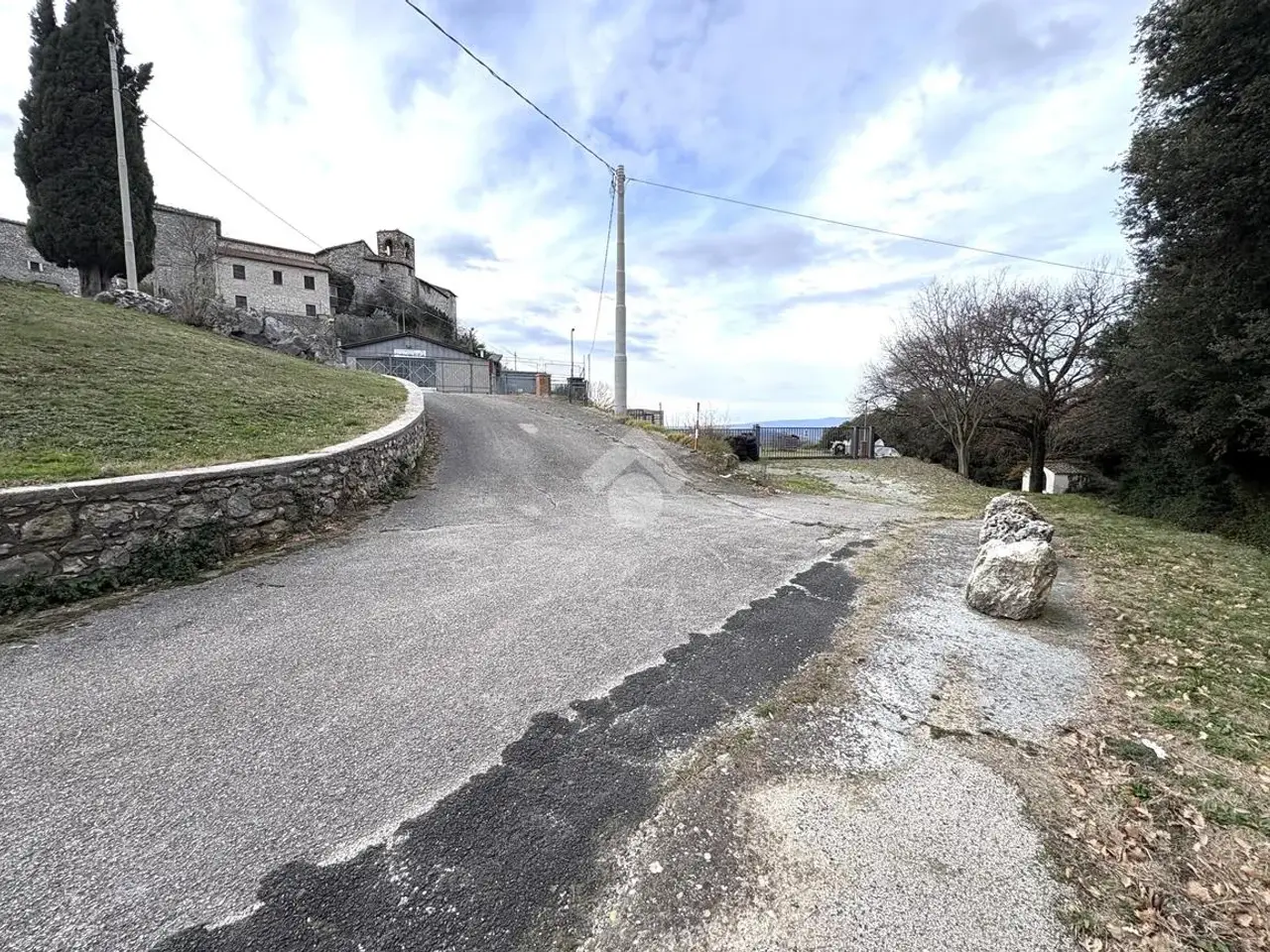Negozio in Strada di Borgaria 56, Narni, {3} - Foto 2