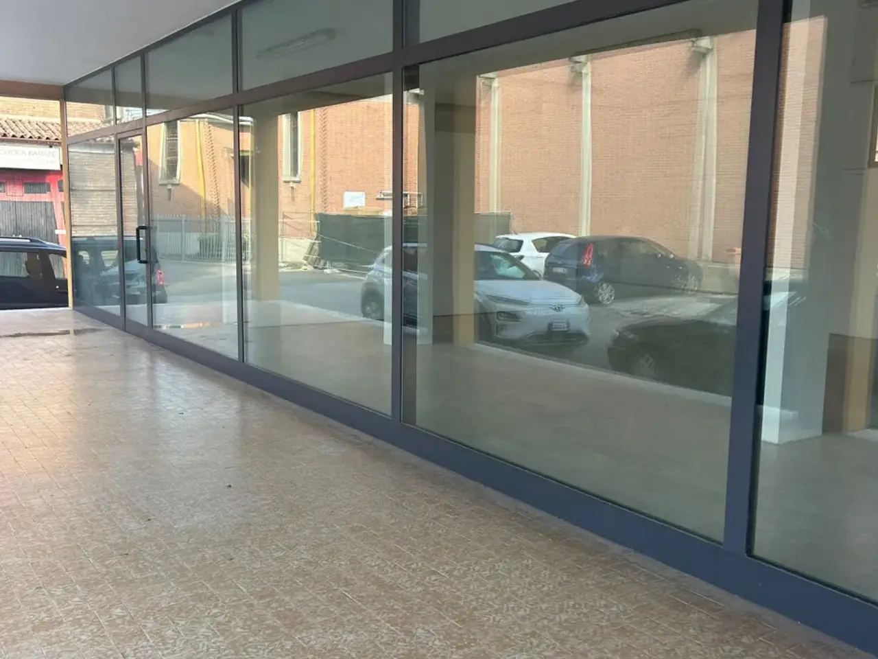 Negozio in , Rovigo, {3} - Foto 1