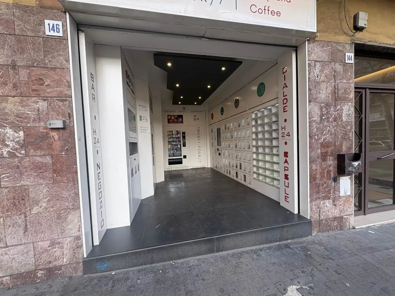 Negozio in , Catania, {3} - Foto 1