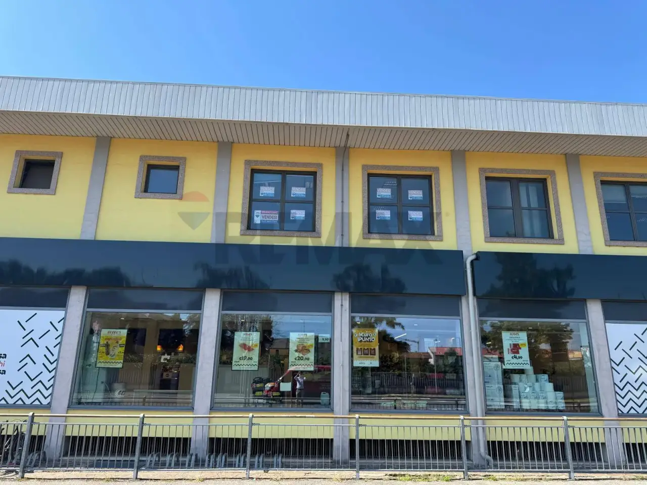Negozio in , Treviglio, {3} - Foto 1