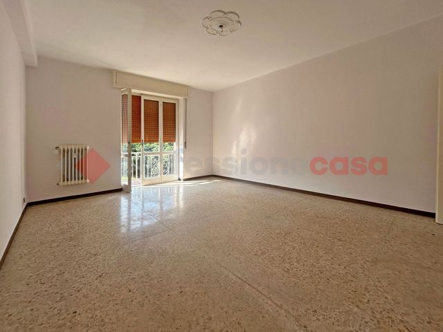 2-room flat in Via Pessina , Castelletto sopra Ticino - Photo 1