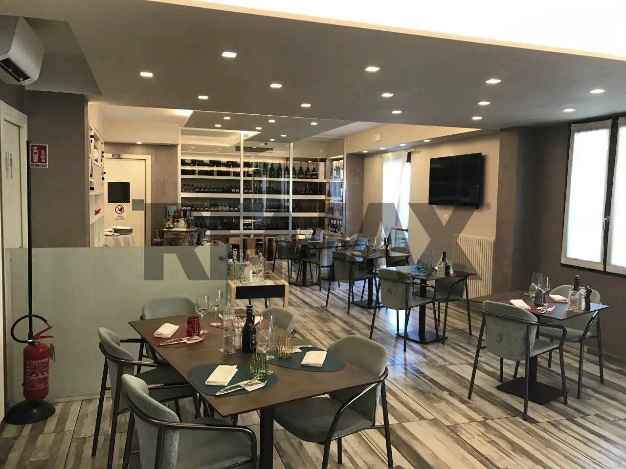 Negozio in Via Unita d'Italia 3, Desenzano Del Garda, {3} - Foto 1