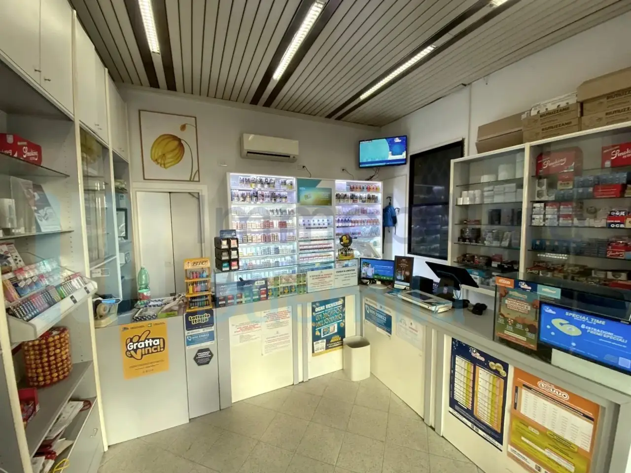 Tabaccheria in , Bologna, {3} - Foto 1