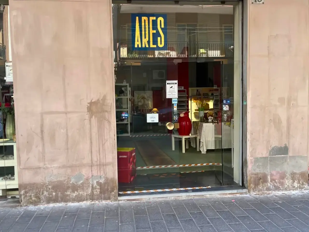 Negozio in Via Sichelmanno 16, Salerno, {3} - Foto 2