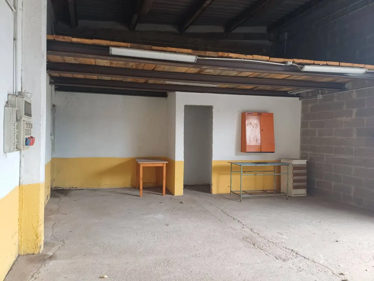 Esercizio commerciale in Via Statale Abetone 12, San Giuliano Terme, {3} - Foto 1