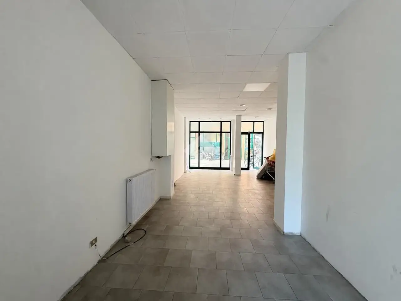 Negozio in Via Giotto 11, Correggio, {3} - Foto 1