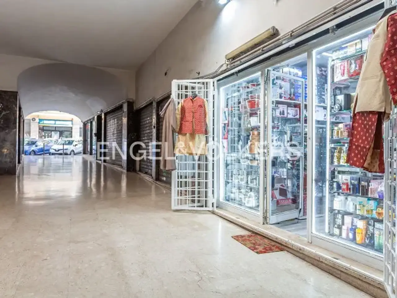 Negozio in Via della Marranella, Roma, {3} - Foto 2