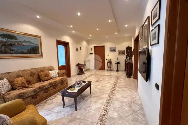 4-room flat in Via Galileo Galilei 1, Napoli - Photo 1