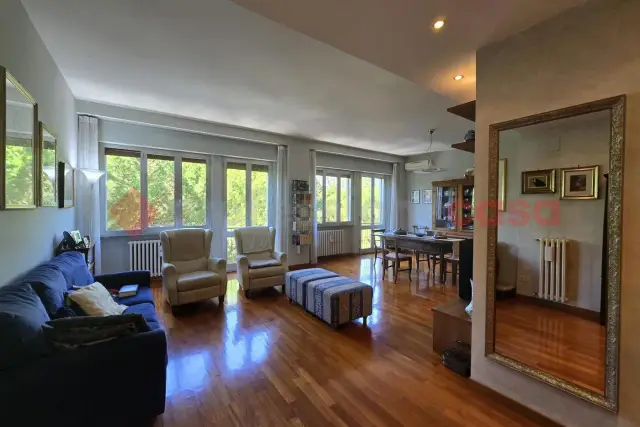 main gallery real estate image