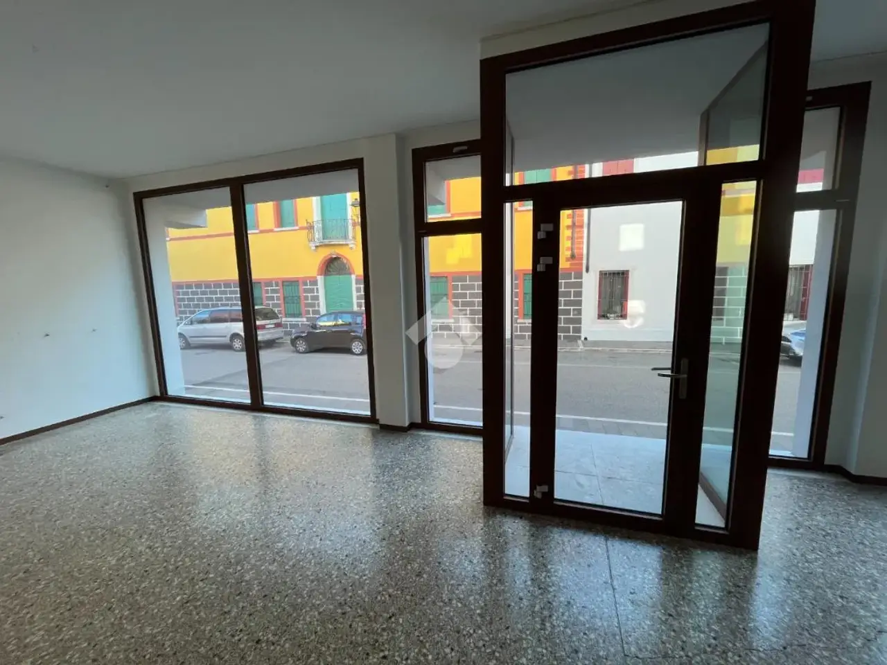 Negozio in Via Roma 167, Rossano Veneto, {3} - Foto 2