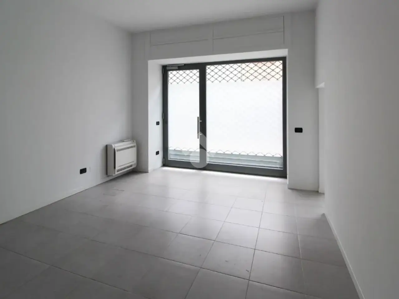 Negozio in Via Umberto I 1, Urago D'Oglio, {3} - Foto 1