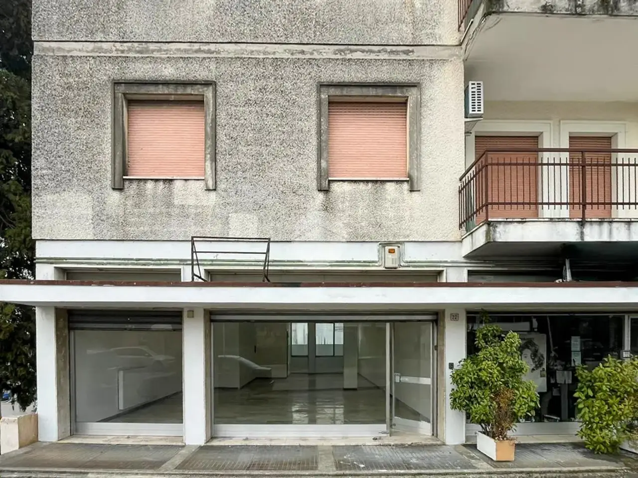 Negozio in Viale H. Dunant 22, Castiglione delle Stiviere, {3} - Foto 1