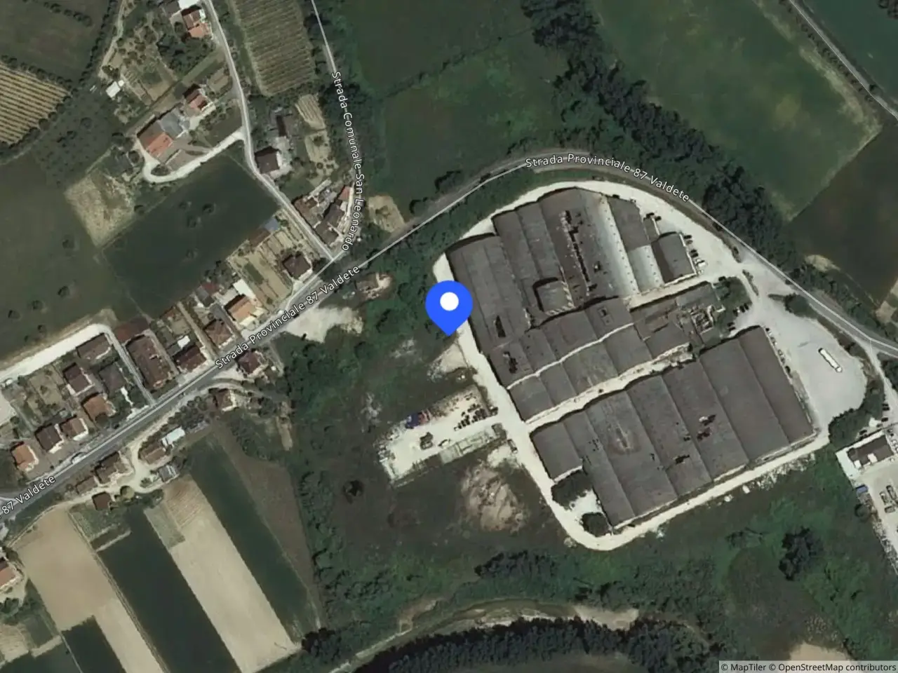Capannone in Contrada Calderette di Fermo, Fermo, {3} - Foto 1