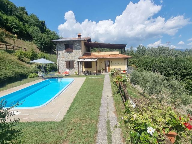 Single-family villa in Monte Alfonso, Castelnuovo di Garfagnana - Photo 1