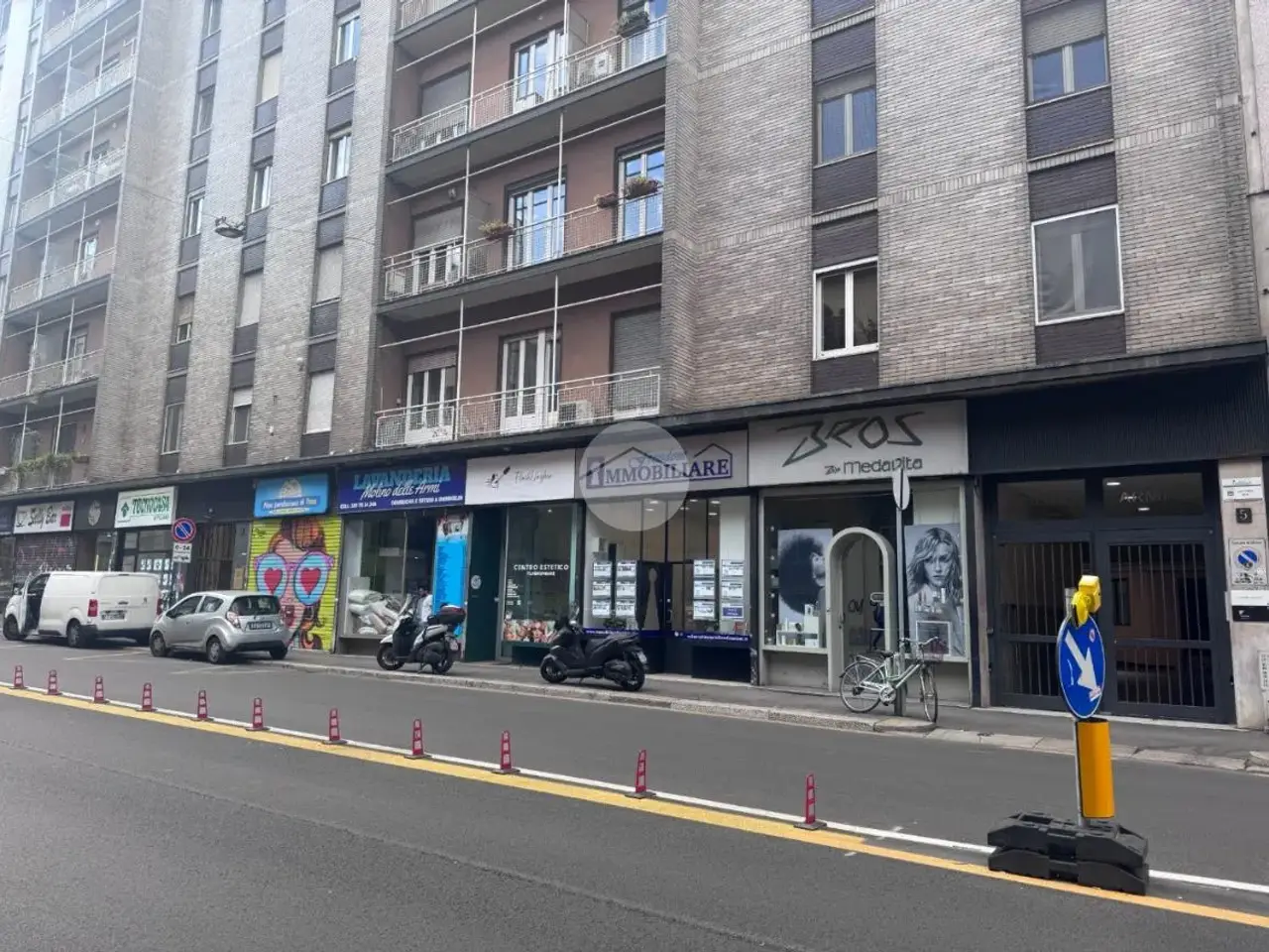 Negozio in Via Molino delle Armi 5, Milano, {3} - Foto 1