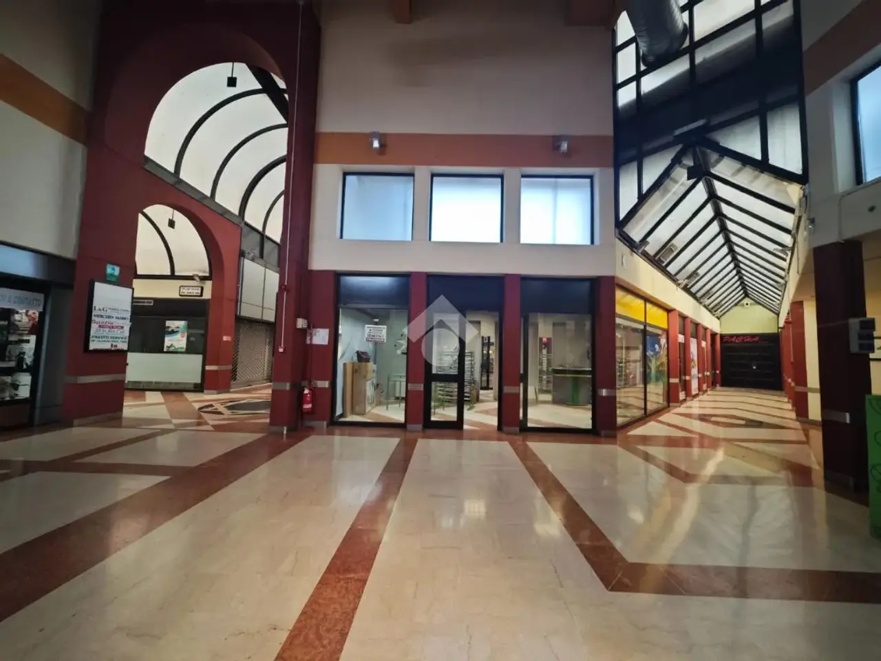 Negozio in Via Emilio Salgari 1, Brescia, {3} - Foto 2